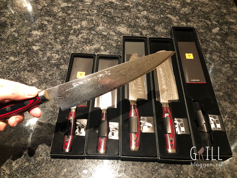 Yaxell kniv 1