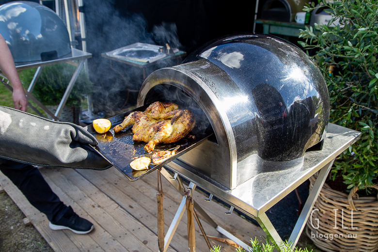 grillmassan 2019 IMG 7504 Helgrillad kyckling med citron i vedeldad ugn.